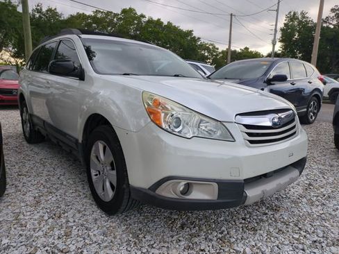 Used 2012 Subaru Outback 2.5i Limited AWD/4WD image 1