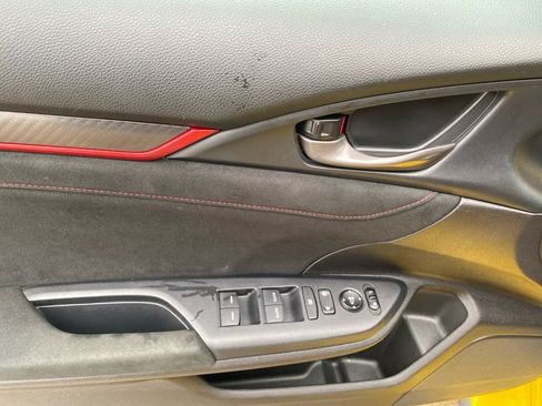 Certified 2021 Honda Civic Type R Limited image 36