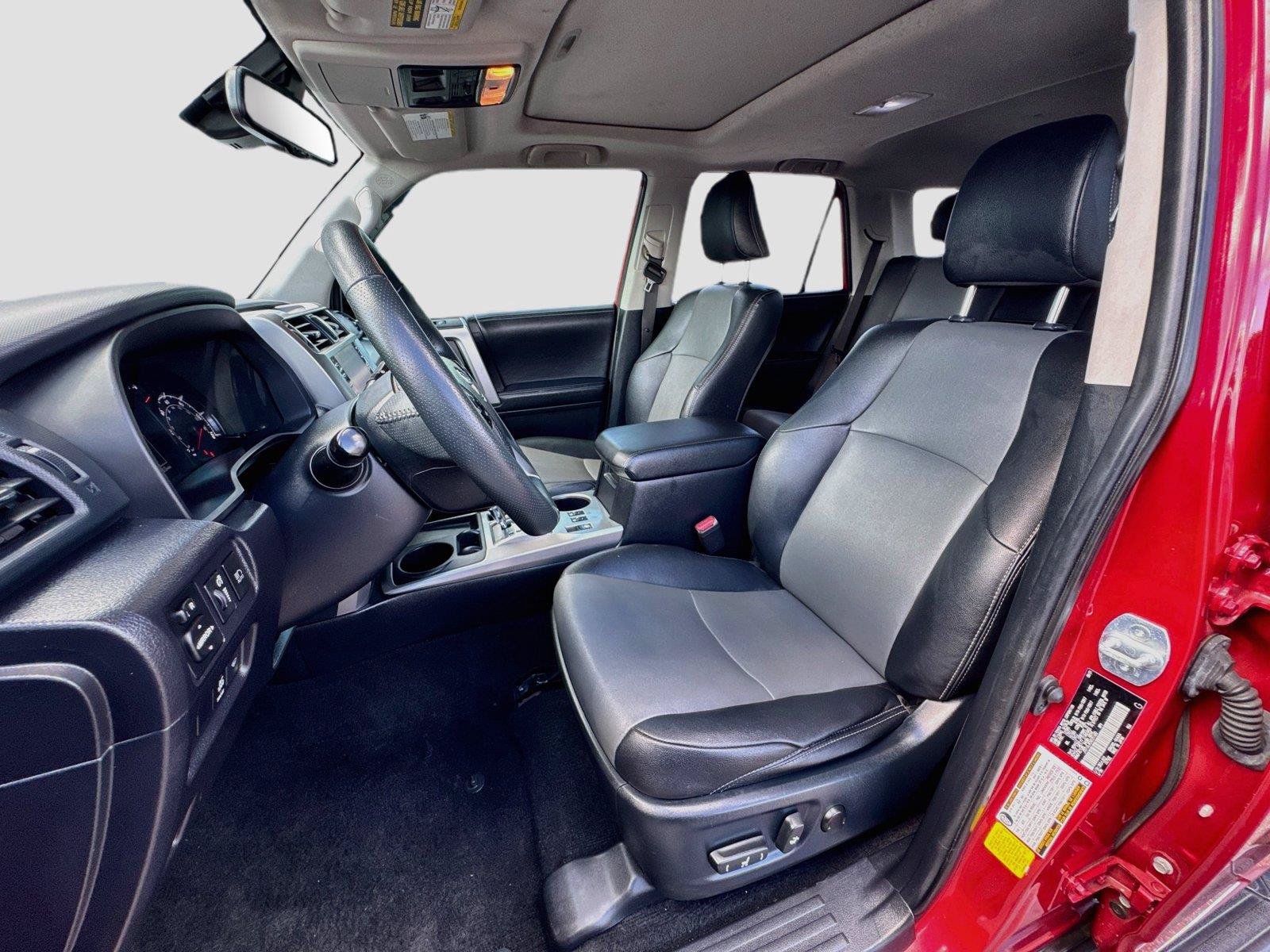 Used 2022 Toyota 4Runner SR5 Premium w/ Moonroof Package RWD image 9