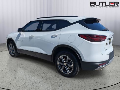 Used 2024 Chevrolet Blazer LT w/ Convenience Package FWD image 6