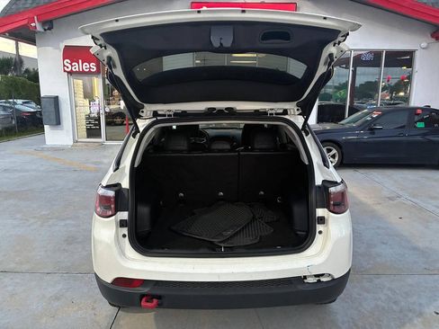 Used 2019 Jeep Compass Trailhawk AWD/4WD image 9
