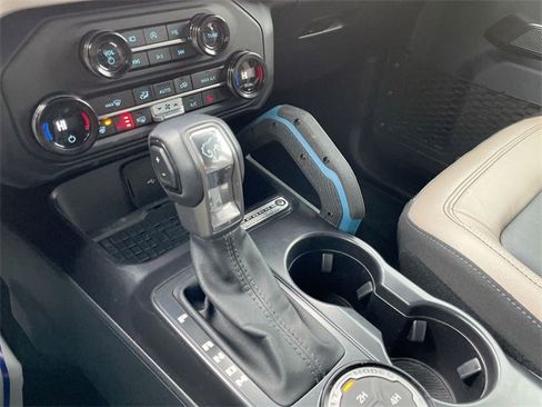 Used 2024 Ford Bronco Wildtrak image 19