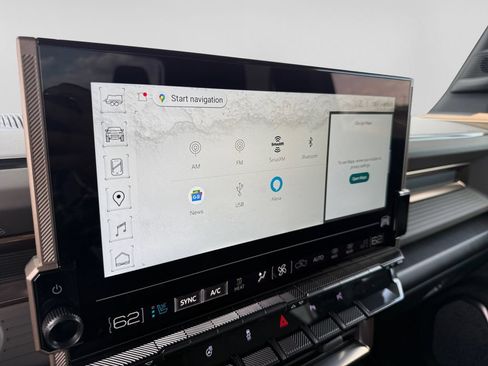 New 2025 GMC Hummer EV 2X w/ LPO, Dark Essentials Package AWD/4WD image 19