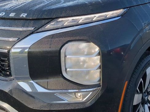 New 2026 Mitsubishi Outlander SE FWD image 10
