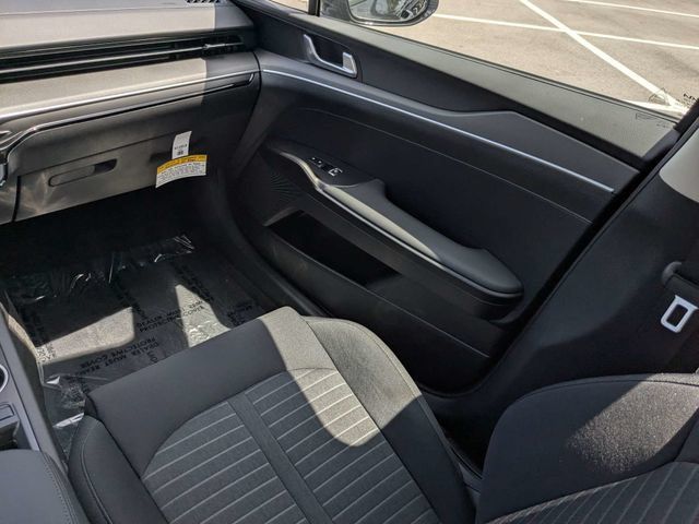 New 2026 Kia K5 LXS FWD image 16