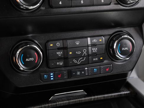 Used 2021 Ford F350 Lariat AWD/4WD image 35