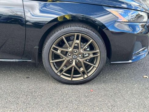 New 2025 Nissan Altima 2.5 SR AWD/4WD image 7