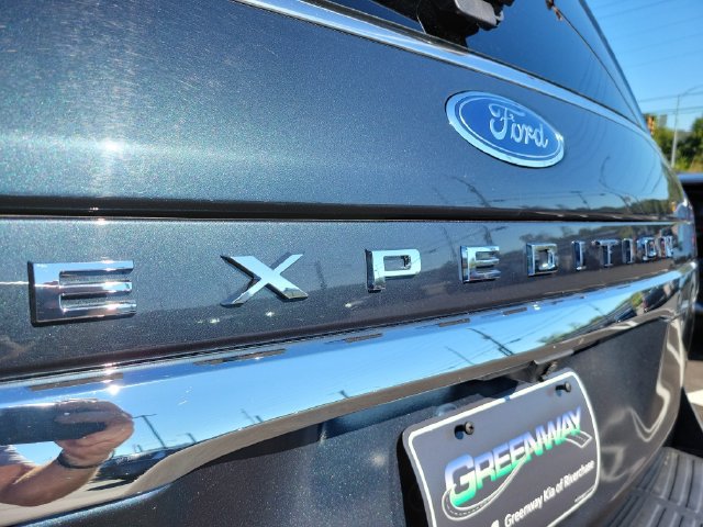 Used 2024 Ford Expedition Limited RWD image 9