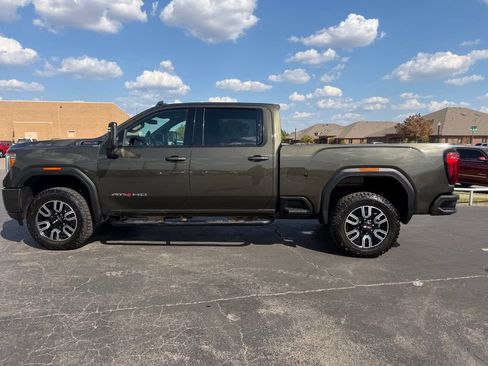 Used 2022 GMC Sierra 2500 AT4 w/ Driver Alert Package I AWD/4WD image 13