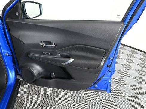 Used 2023 Nissan Kicks SV image 12