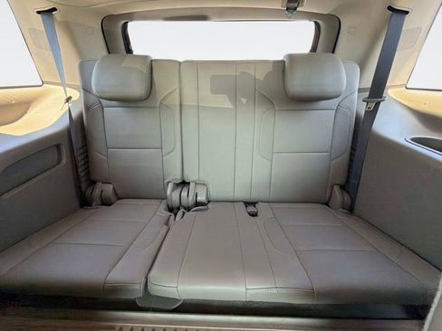 Used 2017 Chevrolet Tahoe Premier RWD image 16
