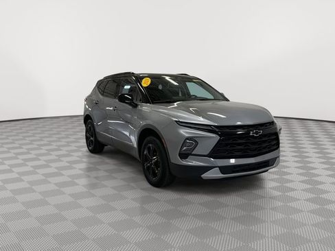 Certified 2024 Chevrolet Blazer LT w/ Convenience Package image 2