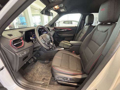 Used 2026 Chevrolet TrailBlazer RS w/ Convenience Package AWD/4WD image 8