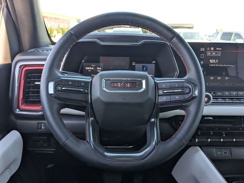 Used 2024 GMC Canyon AT4X w/ AT4X AEV Edition image 18