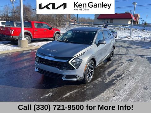 Certified 2023 Kia Sportage EX image 3