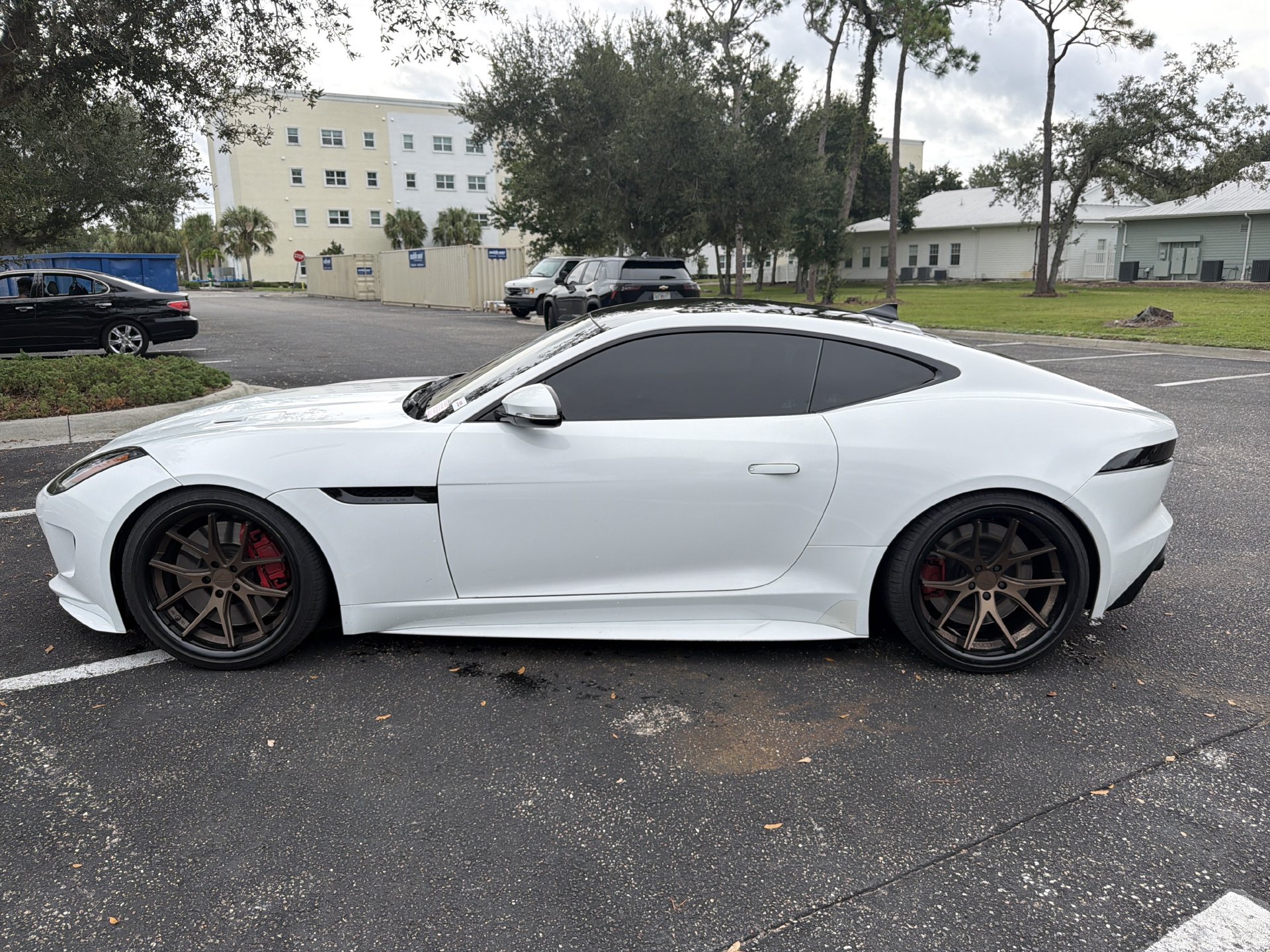 Used 2016 Jaguar F-TYPE R AWD/4WD image 7