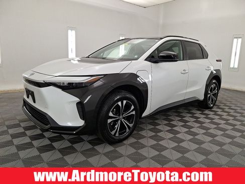 Certified 2025 Toyota bZ4X AWD w/ Weather Package image 1