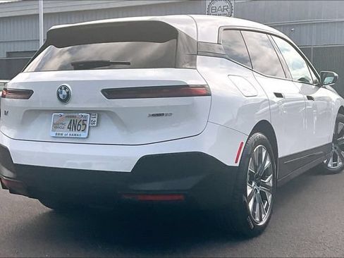 Used 2024 BMW iX xDrive50 w/ Premium Package AWD/4WD image 2