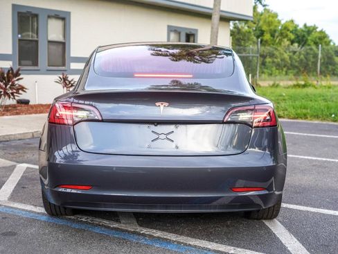 Used 2018 Tesla Model 3 Long Range RWD image 5