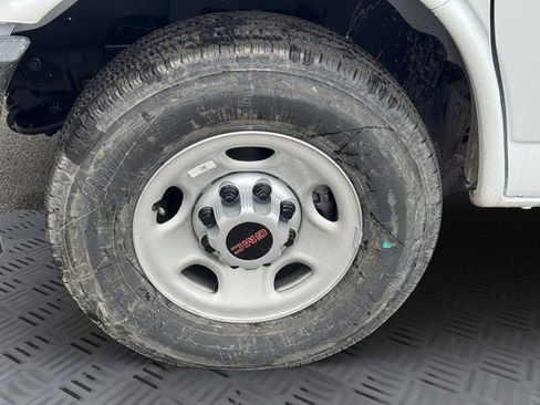 New 2026 GMC Savana 3500 w/ Power Convenience Package RWD image 25