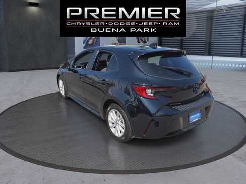 Used 2026 Toyota Corolla SE FWD image 6