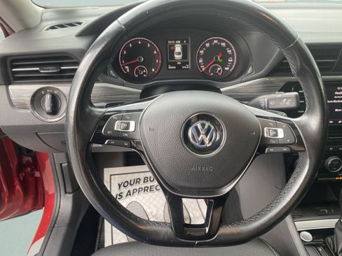 Used 2020 Volkswagen Passat 2.0T R-Line image 17