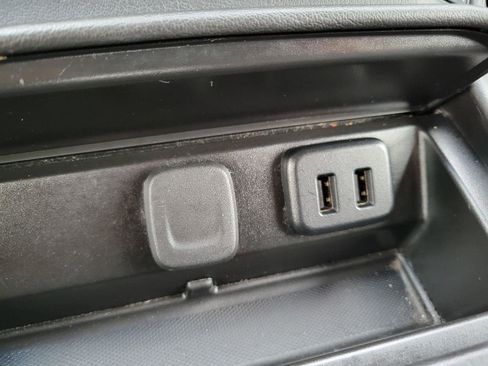 Used 2019 Chevrolet Suburban Premier image 25