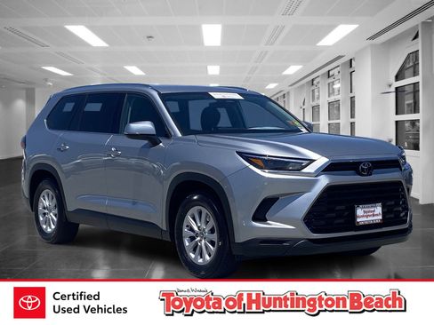 Certified 2025 Toyota Grand Highlander FWD image 1