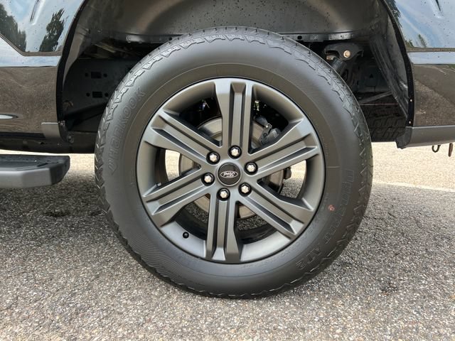 Used 2023 Ford F150 Lariat w/ Equipment Group 502A High AWD/4WD image 15