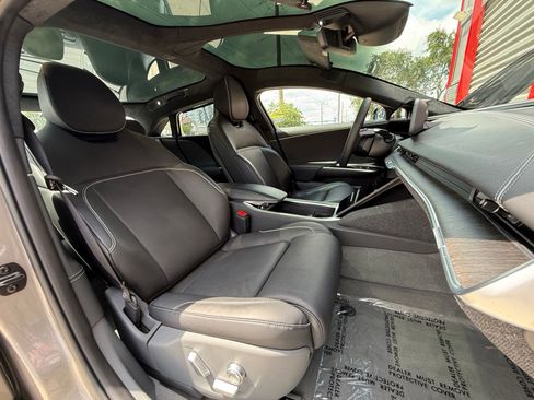 Used 2023 Lucid Air Touring AWD/4WD image 22