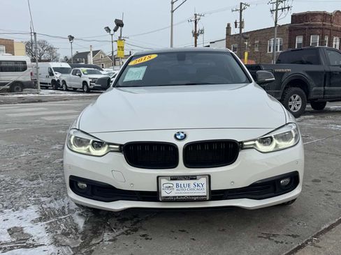 Used 2018 BMW 320i Sedan image 2