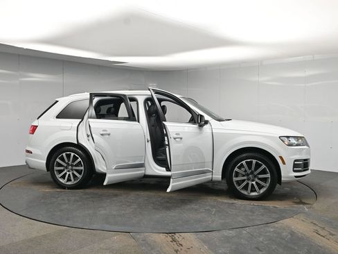 Used 2017 Audi Q7 3.0T Prestige image 56
