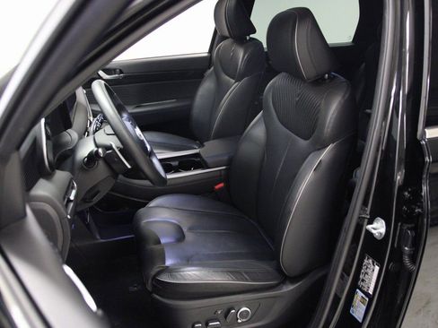 Used 2024 Hyundai Palisade Calligraphy image 19