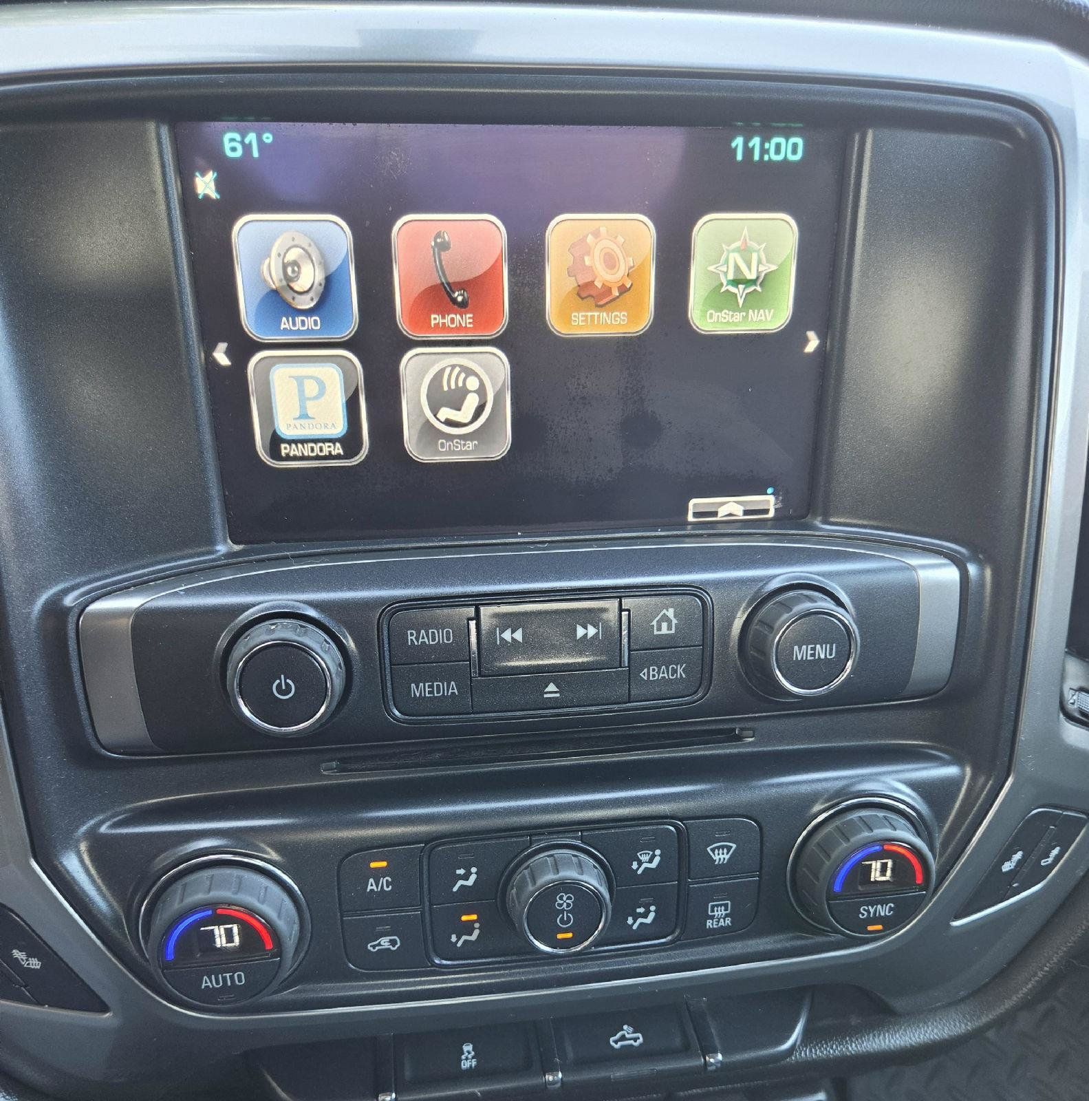Used 2015 Chevrolet Silverado 2500 LT w/ LT Convenience Package AWD/4WD image 18