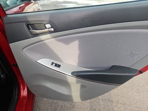 Used 2017 Hyundai Accent SE image 18