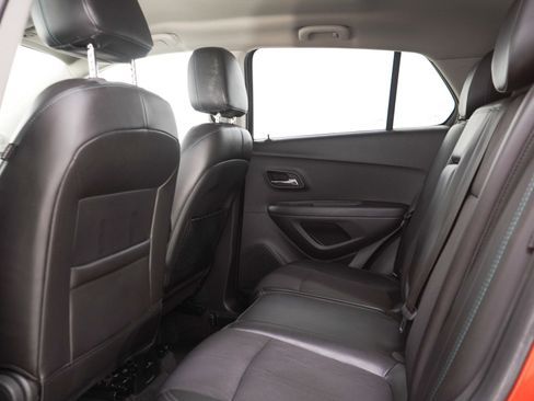 Used 2015 Chevrolet Trax LT w/ LT Plus Package AWD/4WD image 19