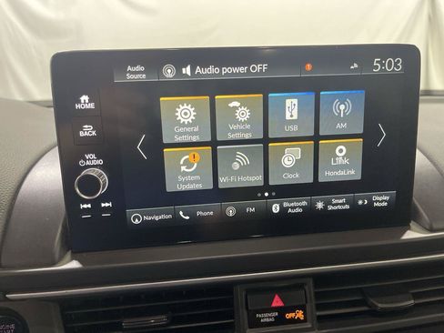 Used 2023 Honda Pilot Elite image 16