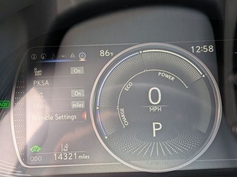 Used 2025 Lexus ES 300h w/ Premium Package FWD image 10