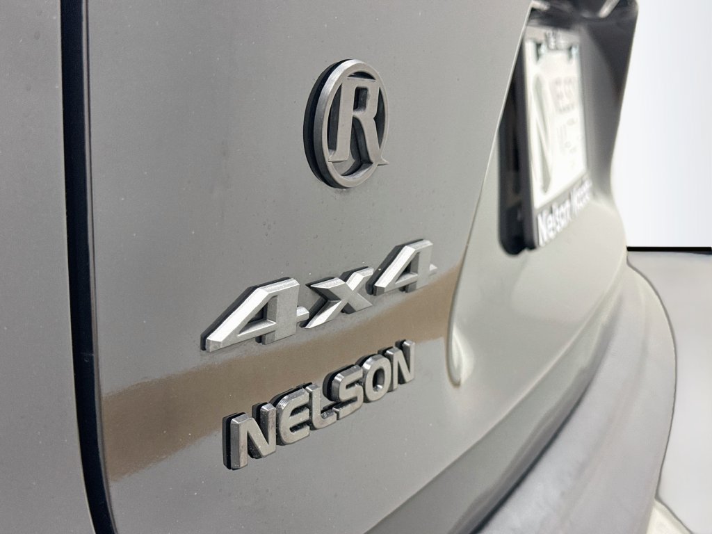 Used 2022 Jeep Cherokee Trailhawk w/ Comfort/Convenience Group AWD/4WD image 14