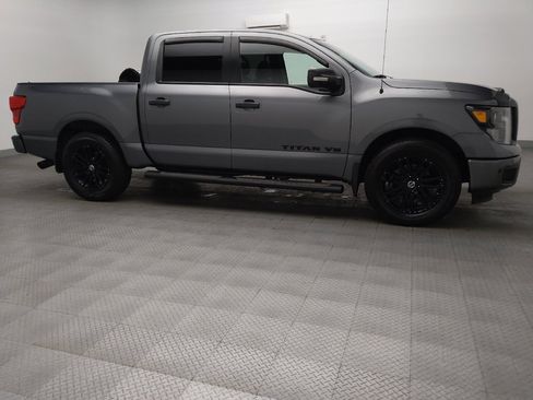 Used 2019 Nissan Titan SV w/ SV Convenience Package RWD image 11