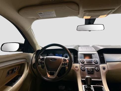 Used 2017 Ford Taurus SE FWD image 22