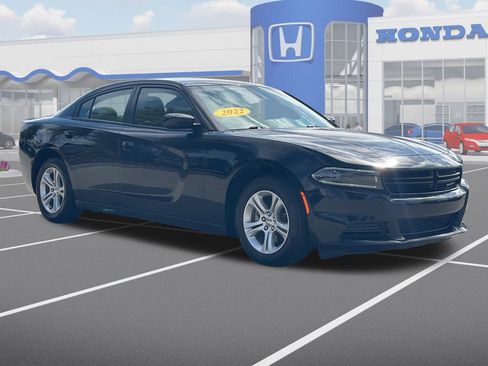 Used 2022 Dodge Charger SXT image 1