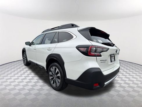 Used 2023 Subaru Outback Limited XT image 7