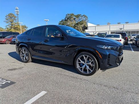 New 2026 BMW X6 M60i image 2