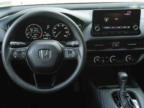Used 2025 Honda HR-V LX image 19