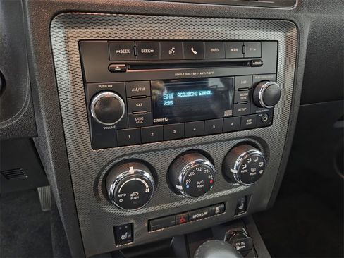 Used 2013 Dodge Challenger R/T Plus image 29