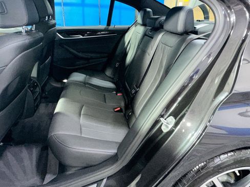 Used 2022 BMW 530i xDrive w/ Convenience Package image 36