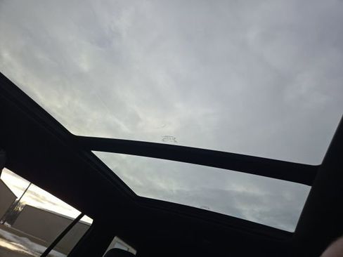 Used 2022 Jeep Grand Cherokee L Overland image 19