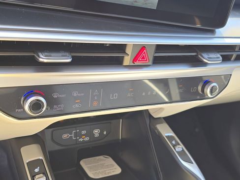 New 2026 Kia Sorento S image 24