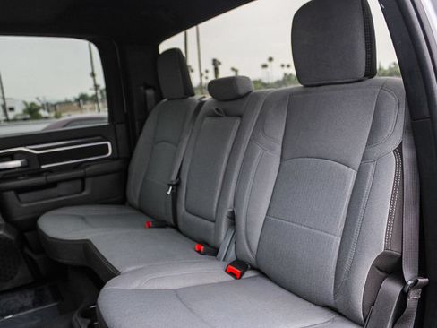 Used 2024 RAM 2500 Big Horn AWD/4WD image 19